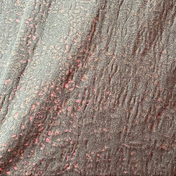 RUE21 CUTOUT OPEN BACK LACE TEE SIZE S - Picture 4 of 10